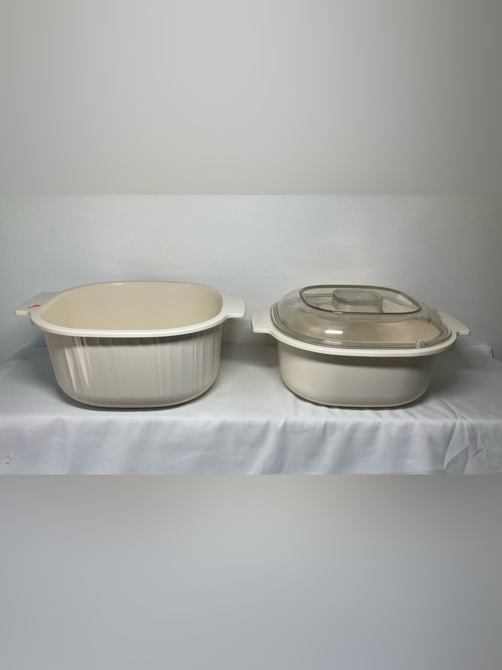 VTG 3 PC Rubbermaid 3 Quart Microwave Cooker Steamer Insert Lid.